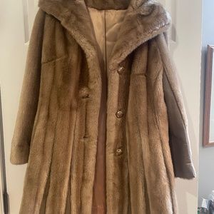 Tissavel of France Vintage Faux Fur Coat Size M ???